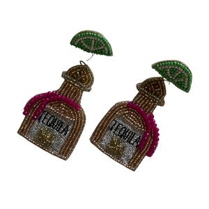 🤩 JEWELRY 2 FOR $10 - BUNDLE & SAVE 🤩 
Beaded Tequila Earrings